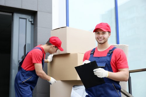 Removal truck hire in Havering for house moves