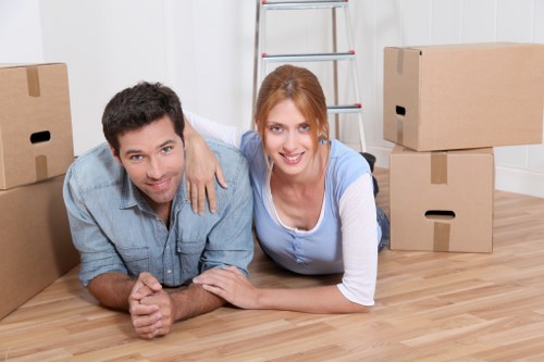 Efficient packing and unpacking support for a family relocation in Havering